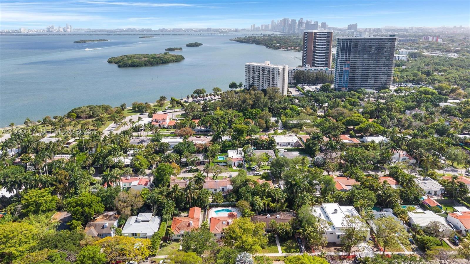 880 NE 72nd Ter Miami, FL 33138