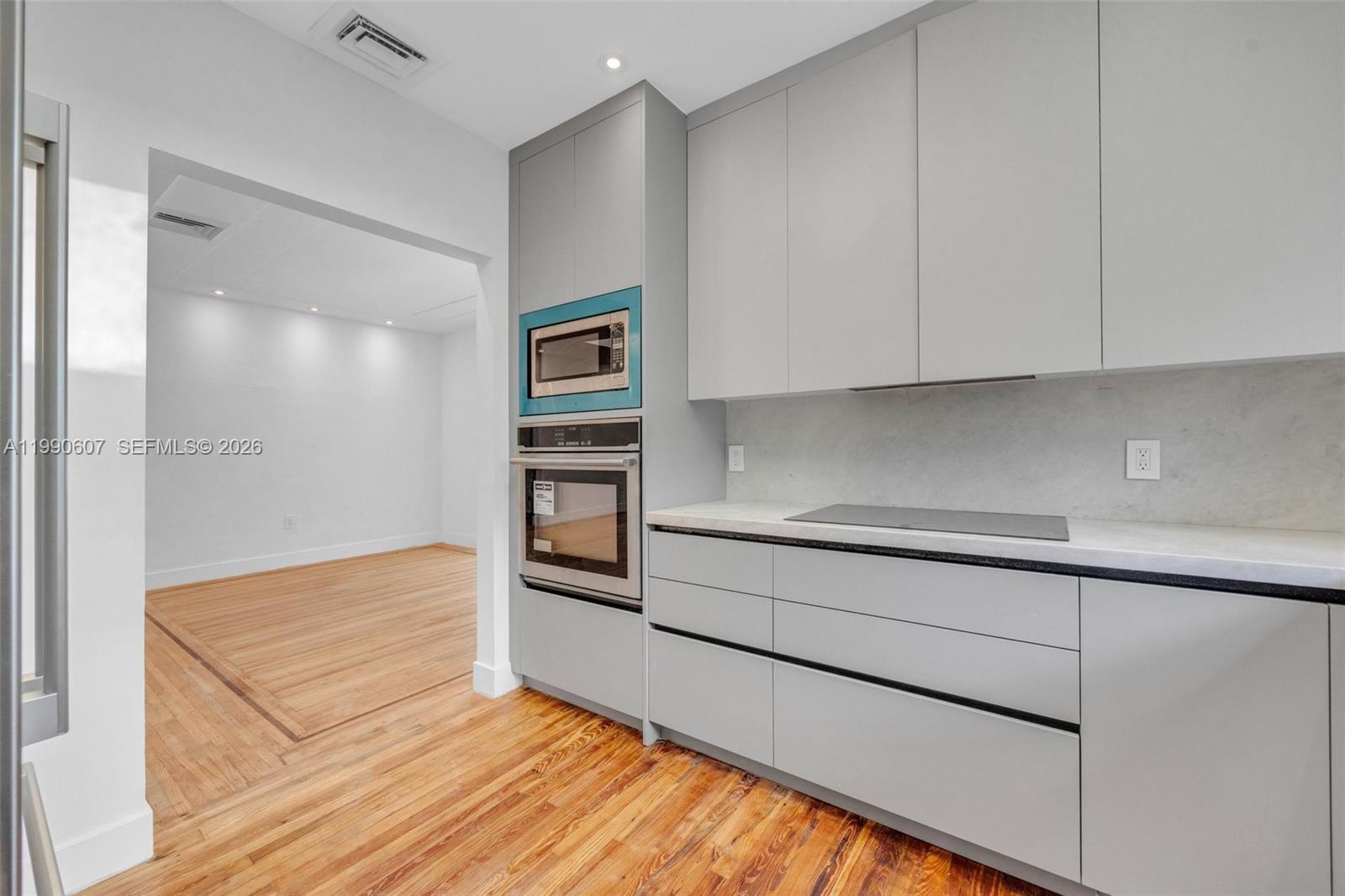 880 NE 72nd Ter Miami, FL 33138