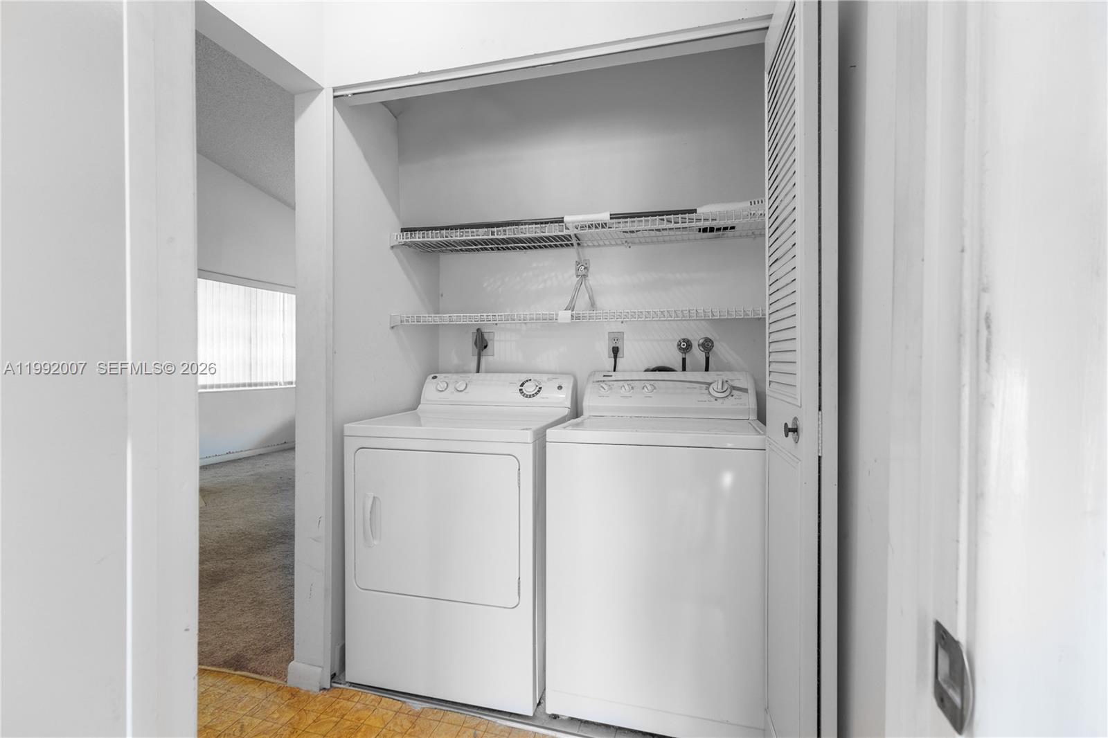 723 Banks Rd Margate, FL 33063