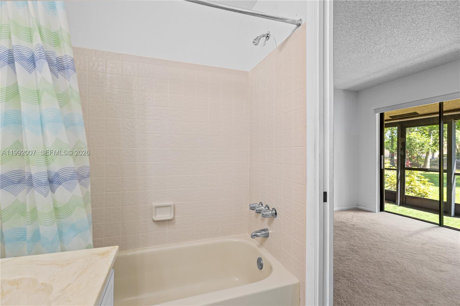 723 Banks Rd Margate, FL 33063