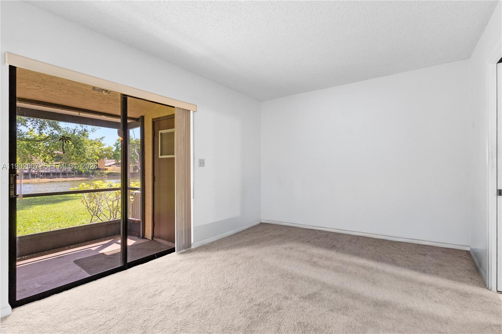 723 Banks Rd Margate, FL 33063