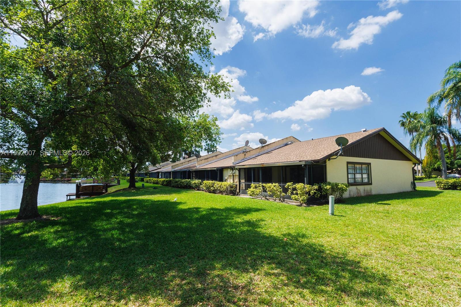 723 Banks Rd Margate, FL 33063