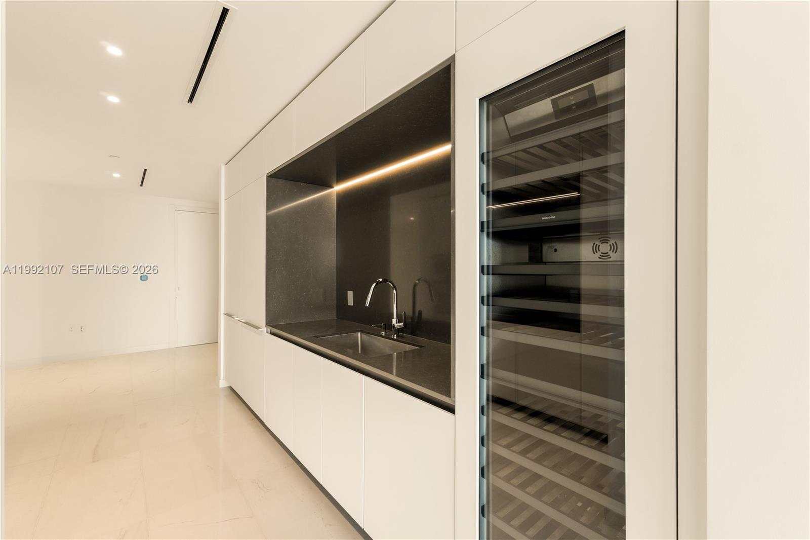 image Aston Martin Residences13