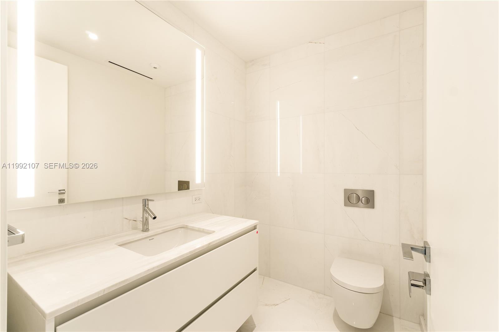 image Aston Martin Residences28