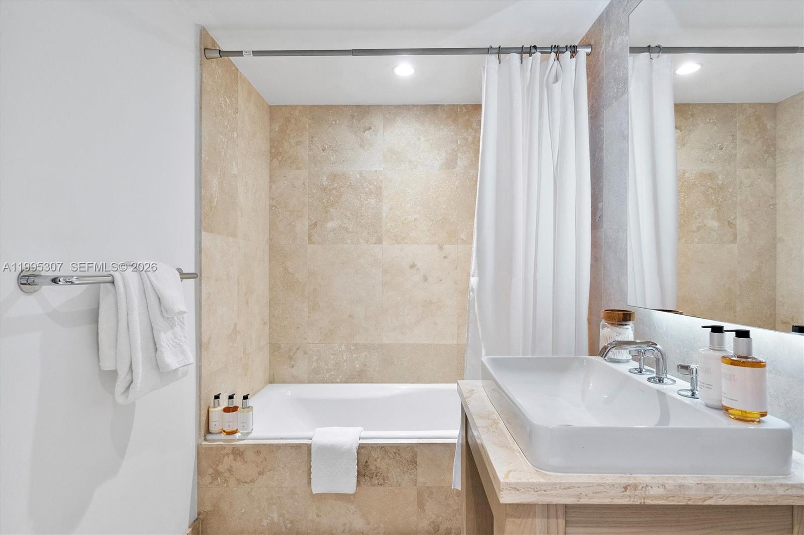 Undisclosed Address Miami Beach, FL 33139