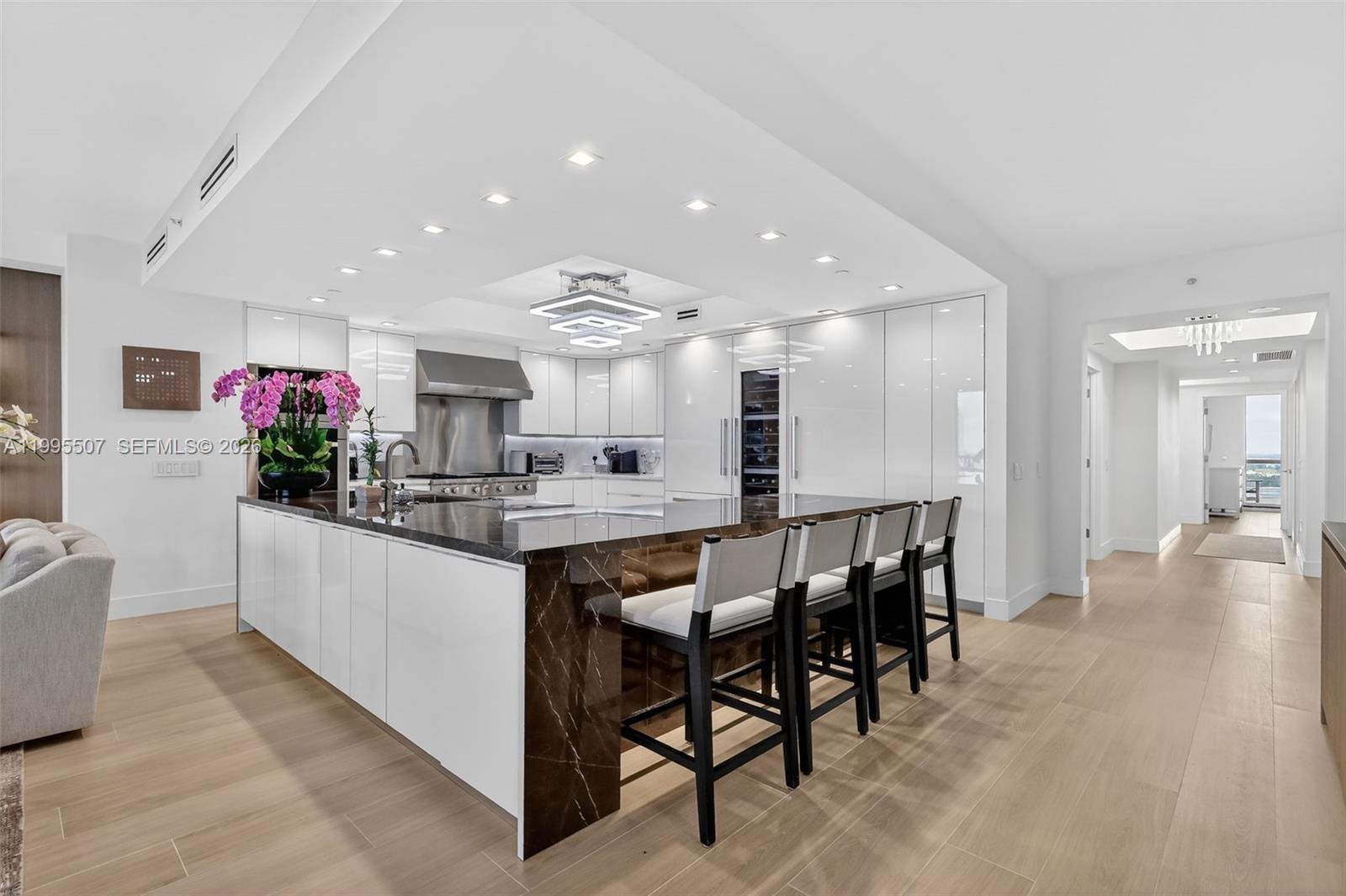 6000 Island Blvd #2102 Aventura, FL 33160