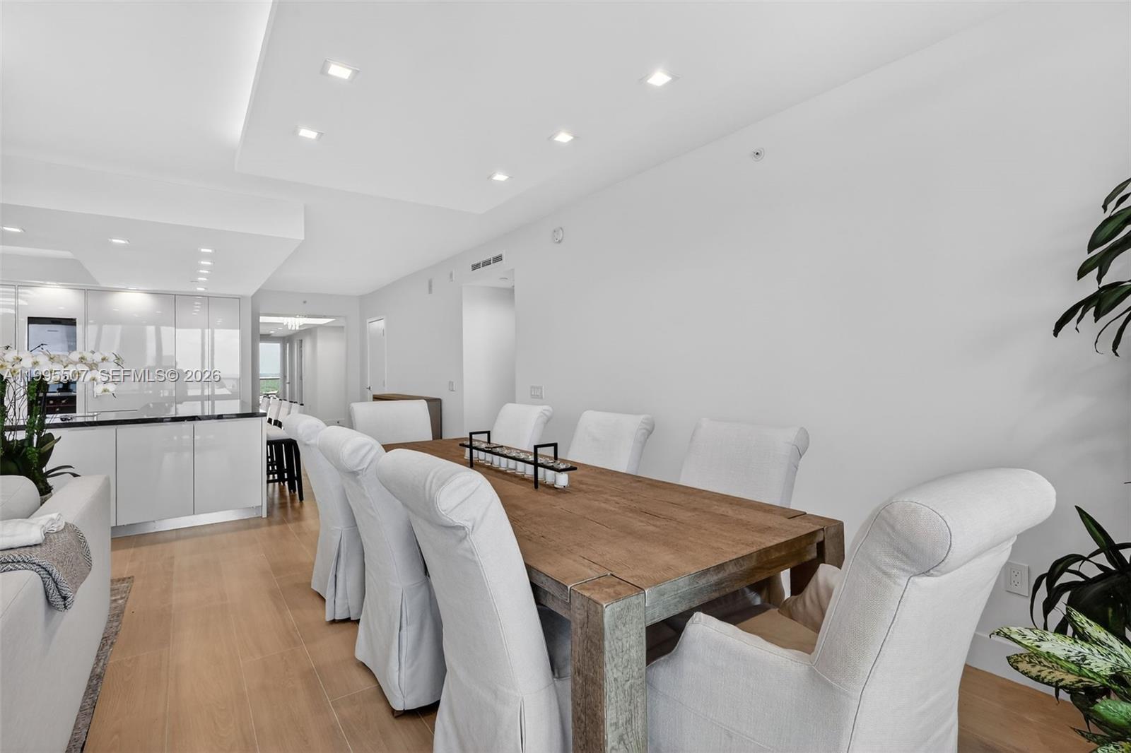 6000 Island Blvd #2102 Aventura, FL 33160