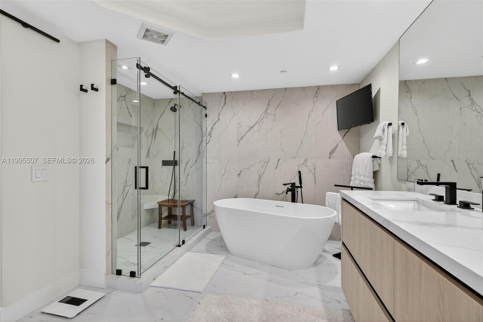 6000 Island Blvd #2102 Aventura, FL 33160