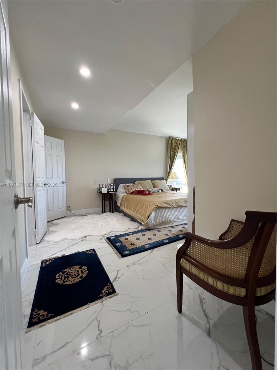 880 NE 69th St #11M Miami, FL 33138