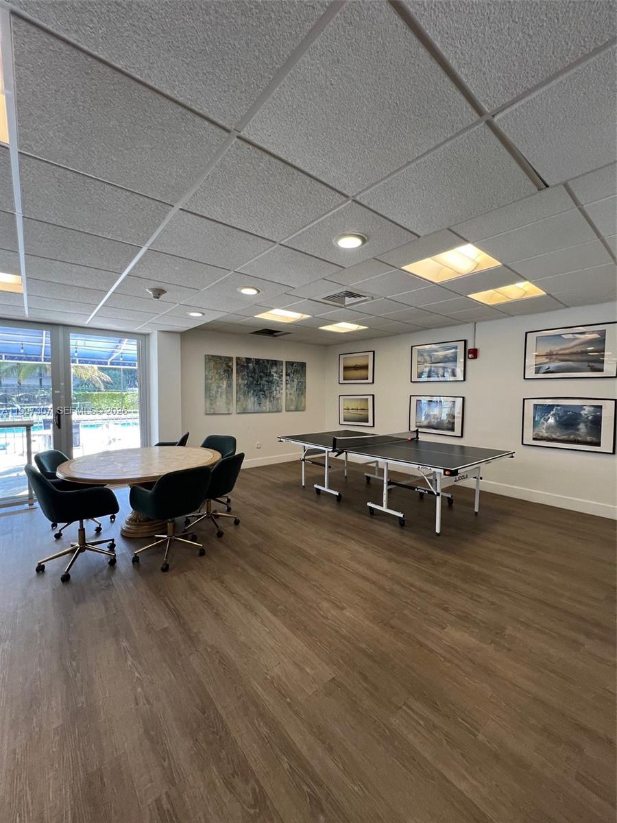 880 NE 69th St #11M Miami, FL 33138