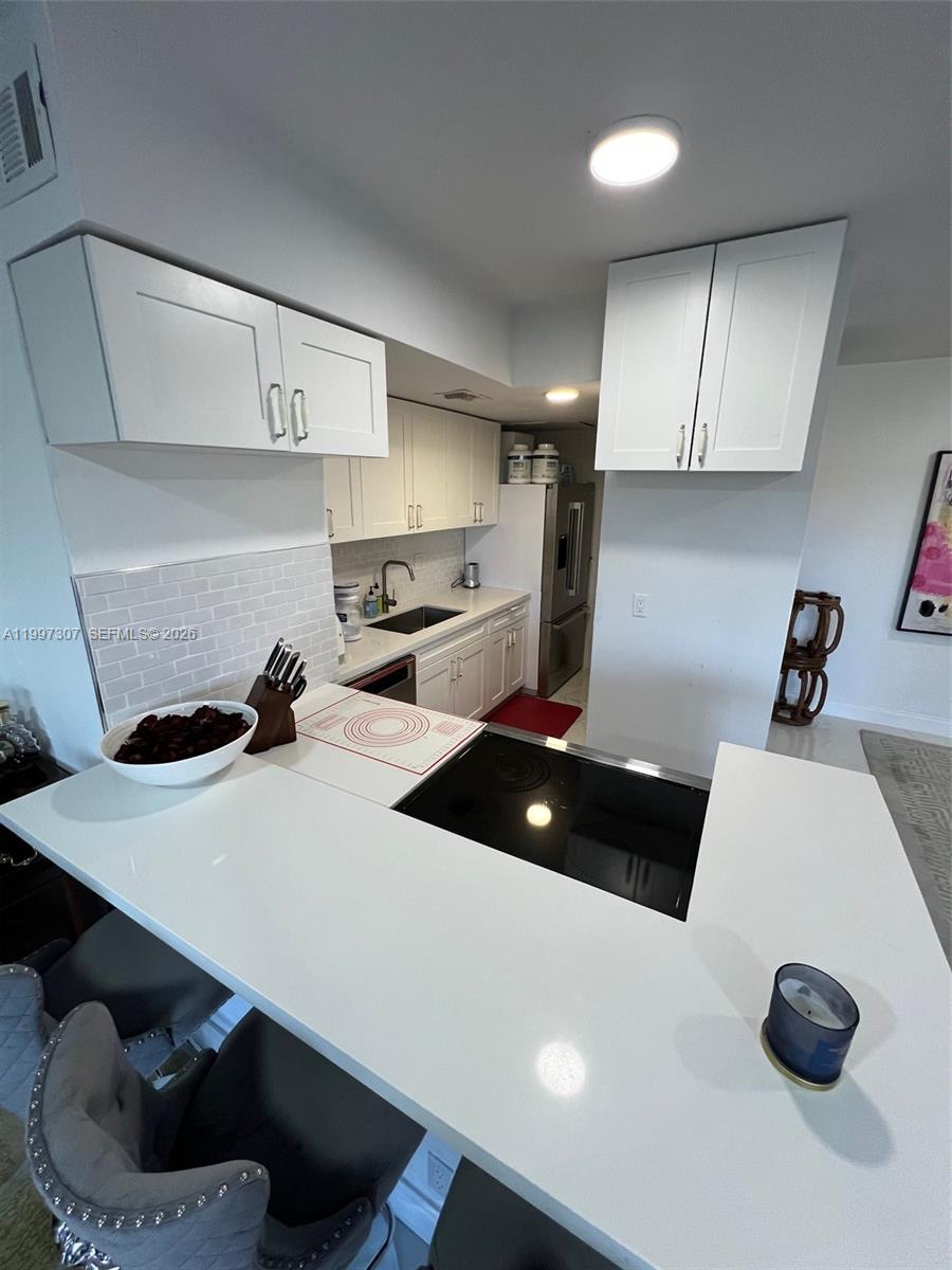 880 NE 69th St #11M Miami, FL 33138