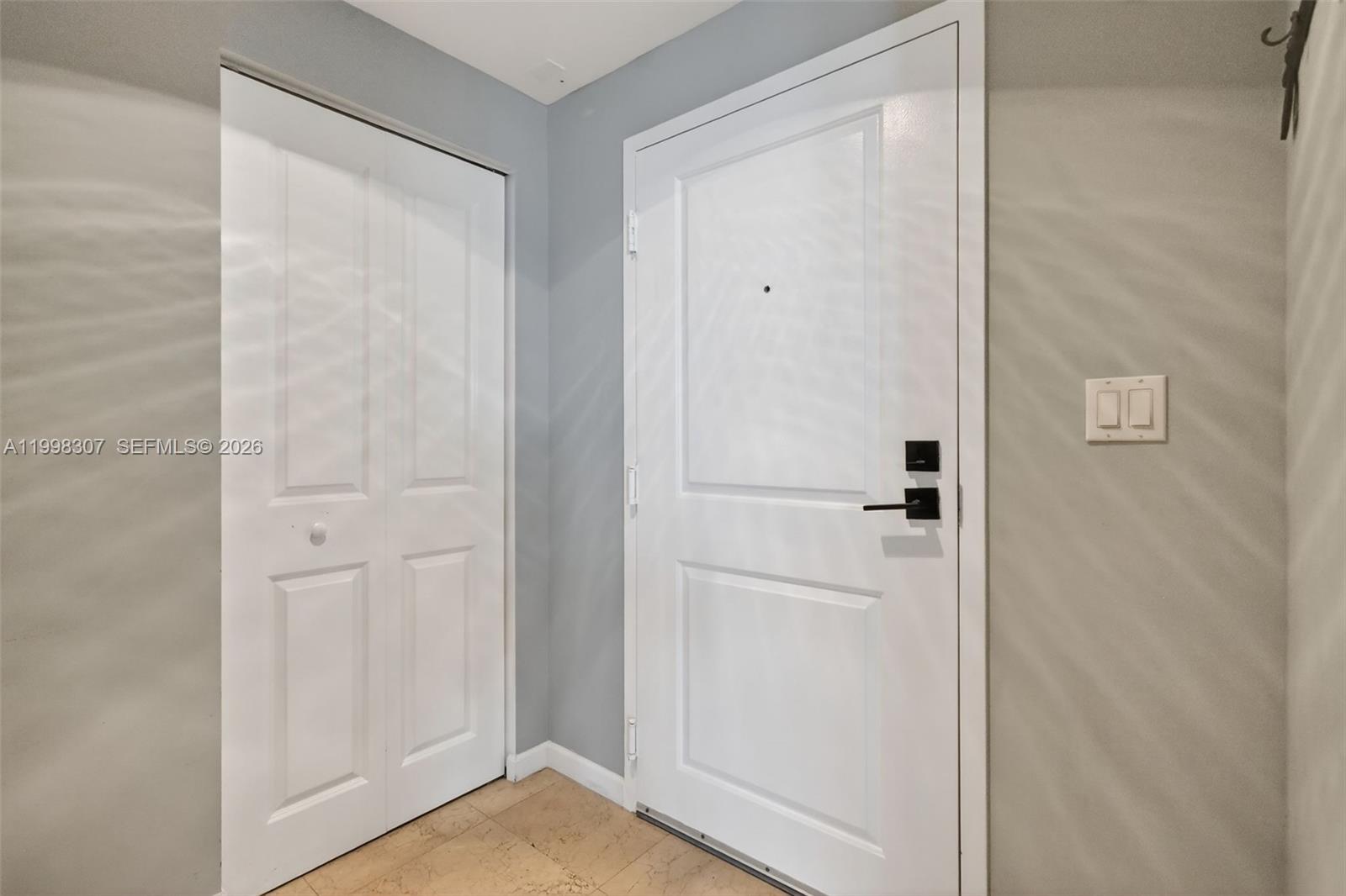 7910 Harbor Is Dr #406 North Bay Village, FL 33141
