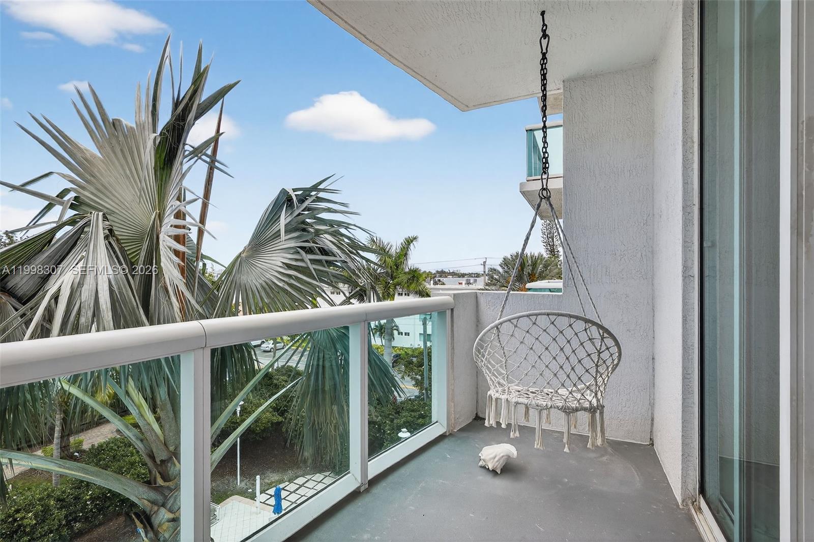 7910 Harbor Is Dr #406 North Bay Village, FL 33141