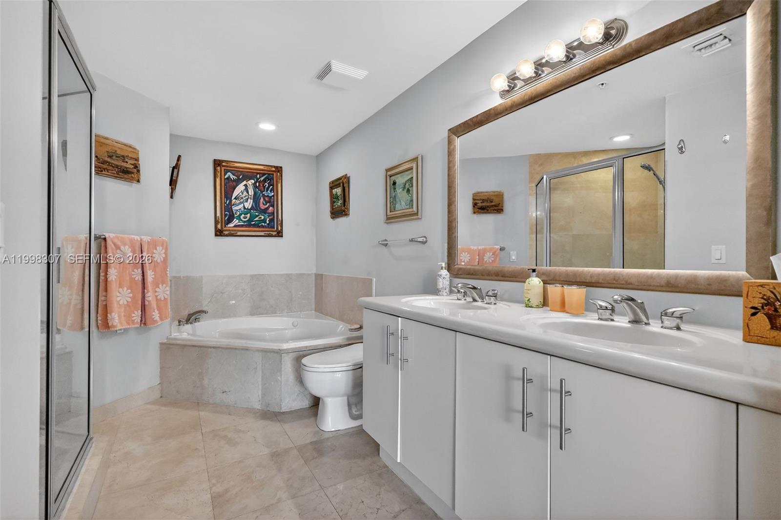 7910 Harbor Is Dr #406 North Bay Village, FL 33141