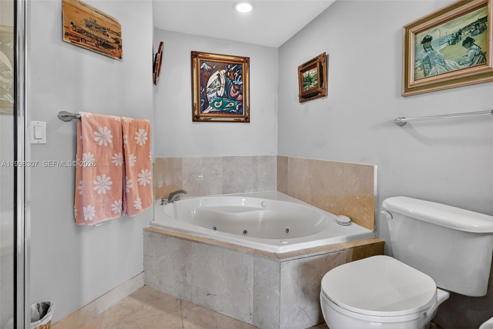 7910 Harbor Is Dr #406 North Bay Village, FL 33141