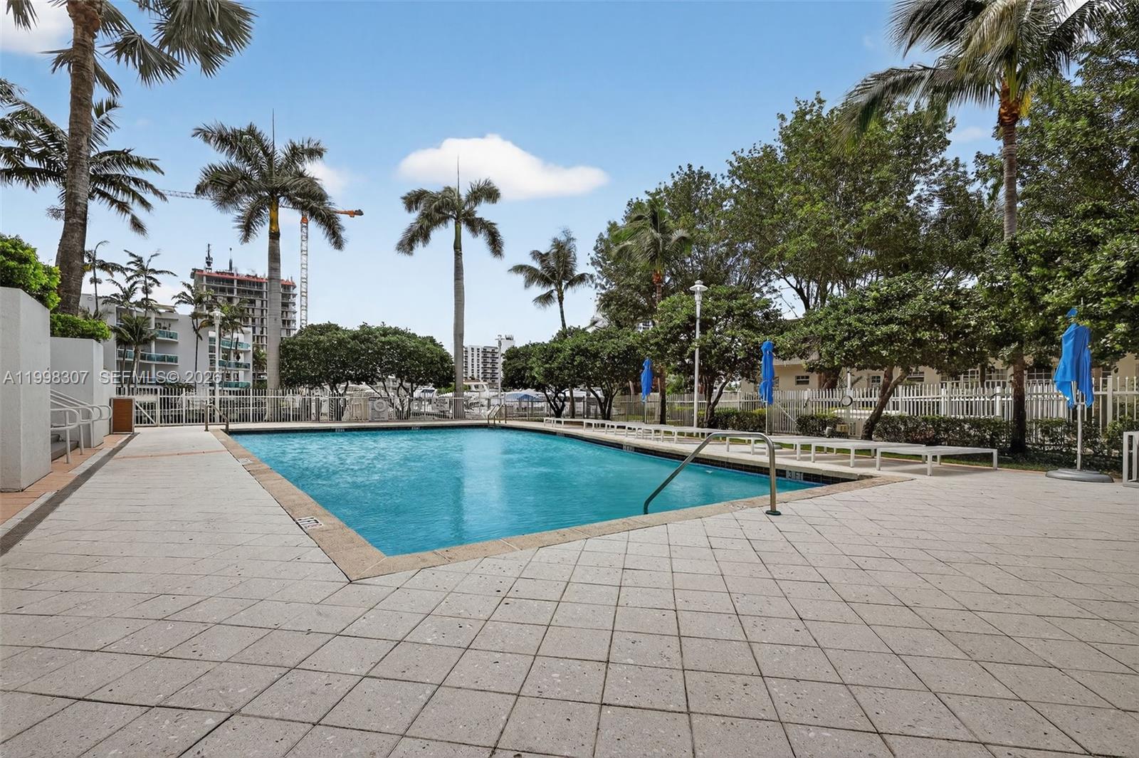 7910 Harbor Is Dr #406 North Bay Village, FL 33141