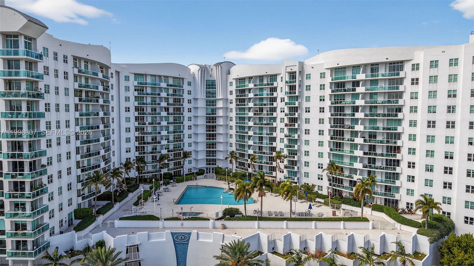 7910 Harbor Is Dr #406 North Bay Village, FL 33141