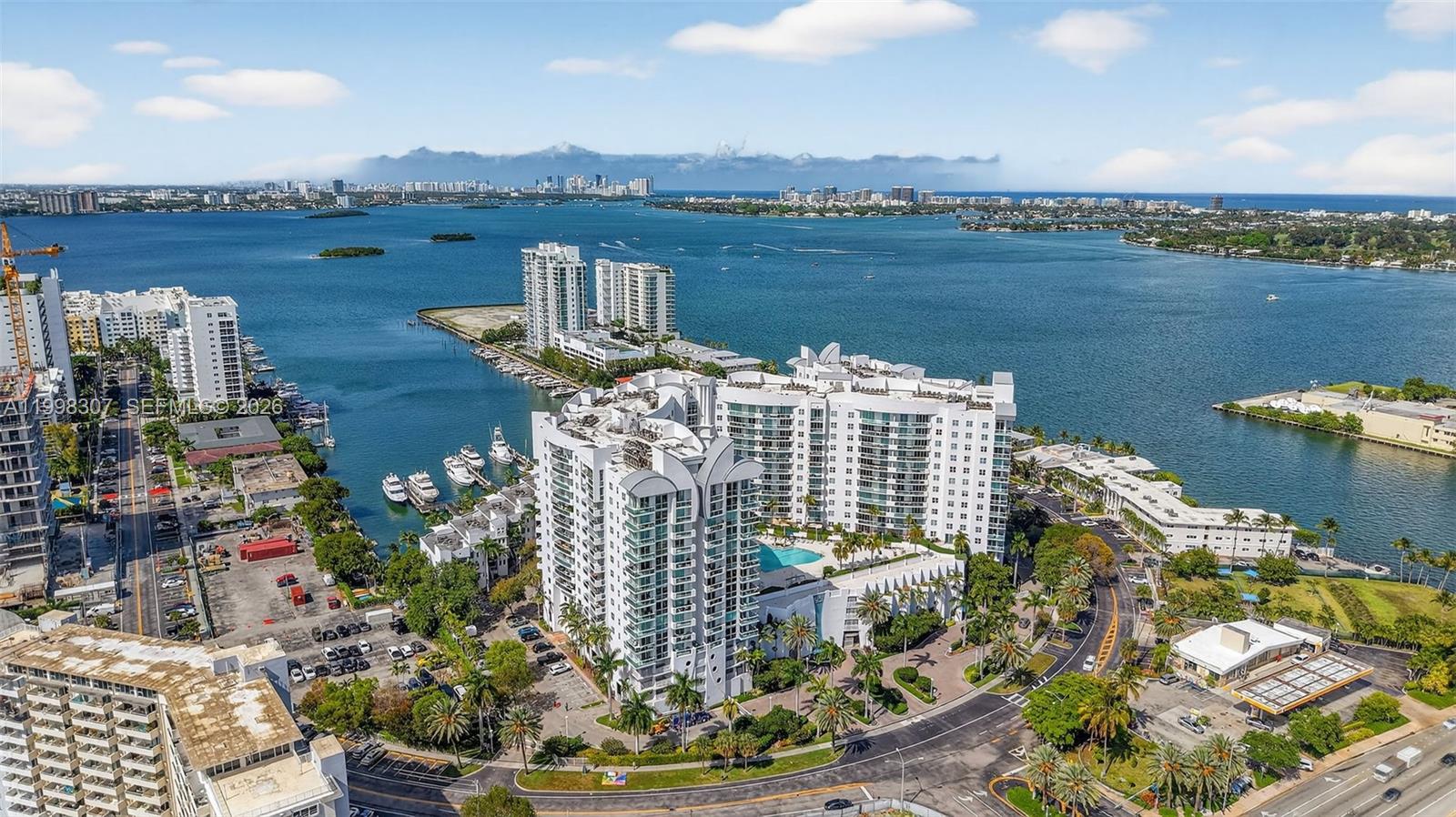 7910 Harbor Is Dr #406 North Bay Village, FL 33141