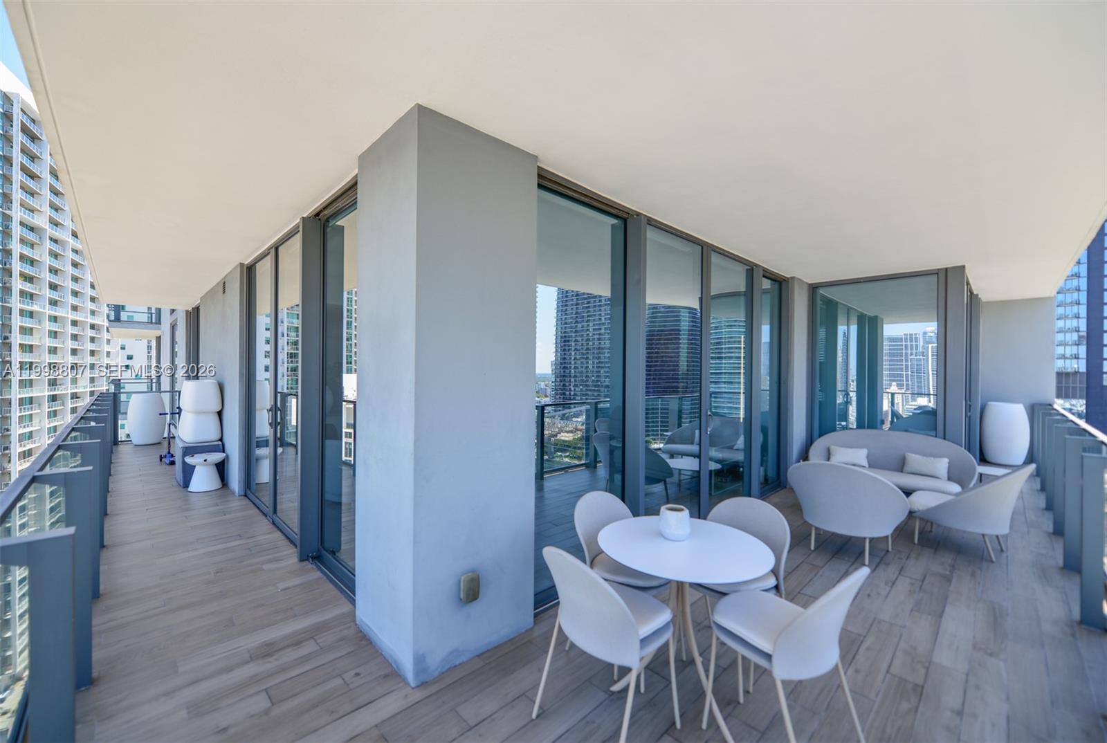 image Reach Brickell City Centre29