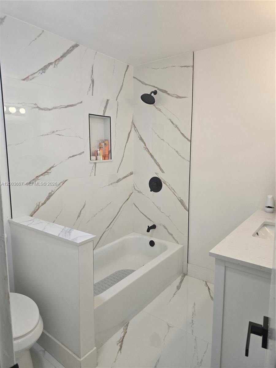 3531 NW 26th St Lauderdale Lakes, FL 33311