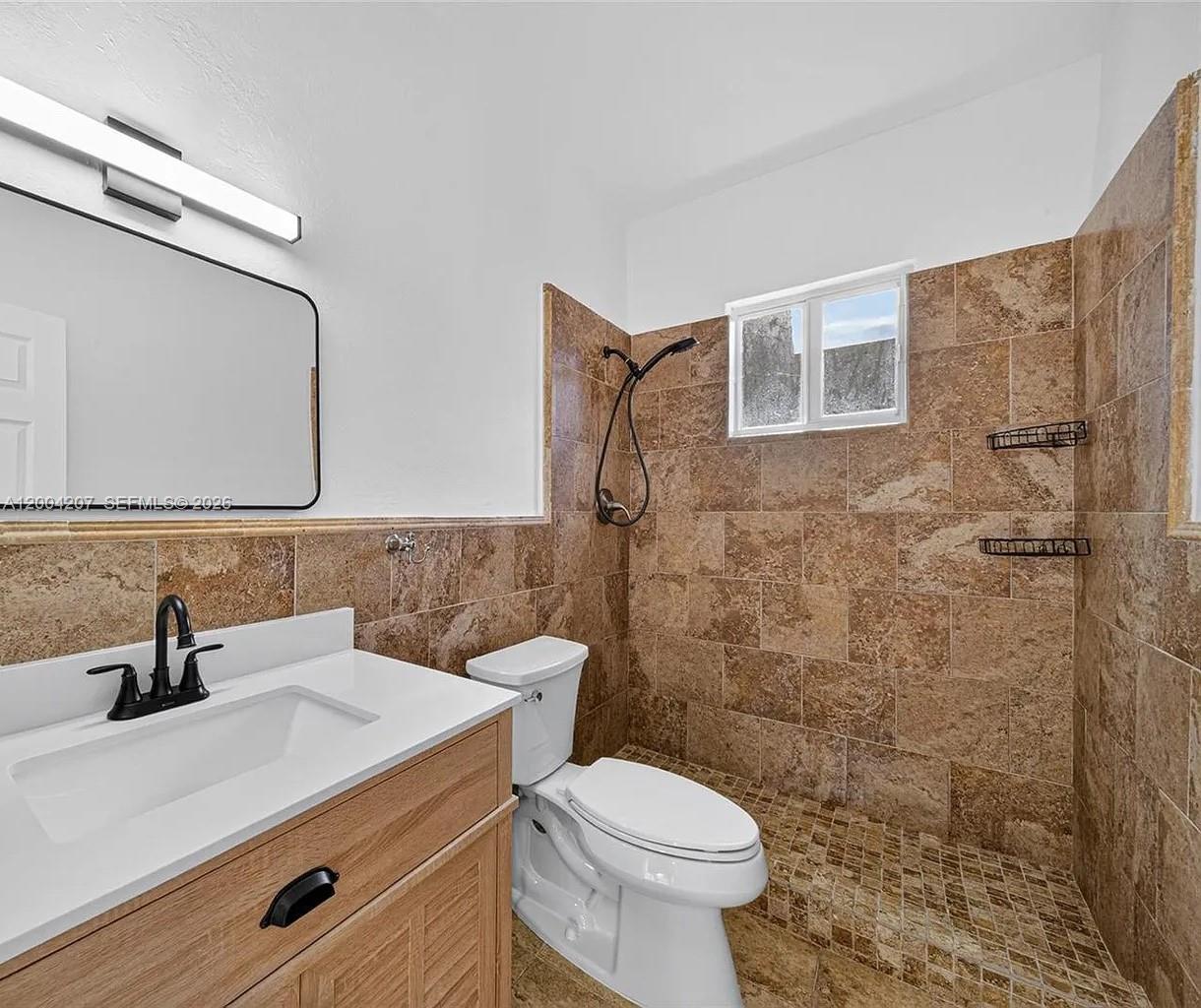 426 SW 26th Rd Miami, FL 33129