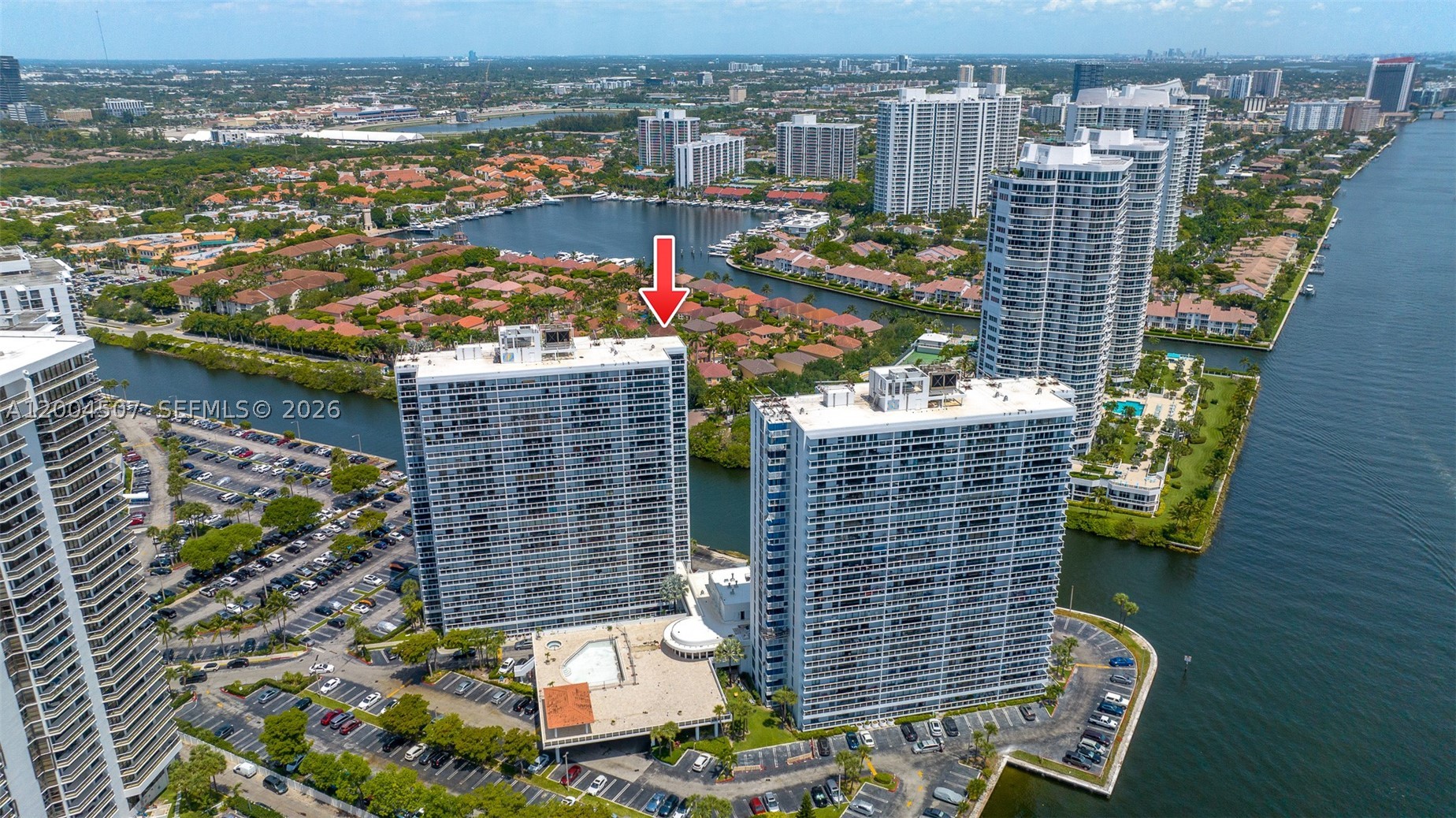 20505 E Country Clb Dr #PH-38 Aventura, FL 33180