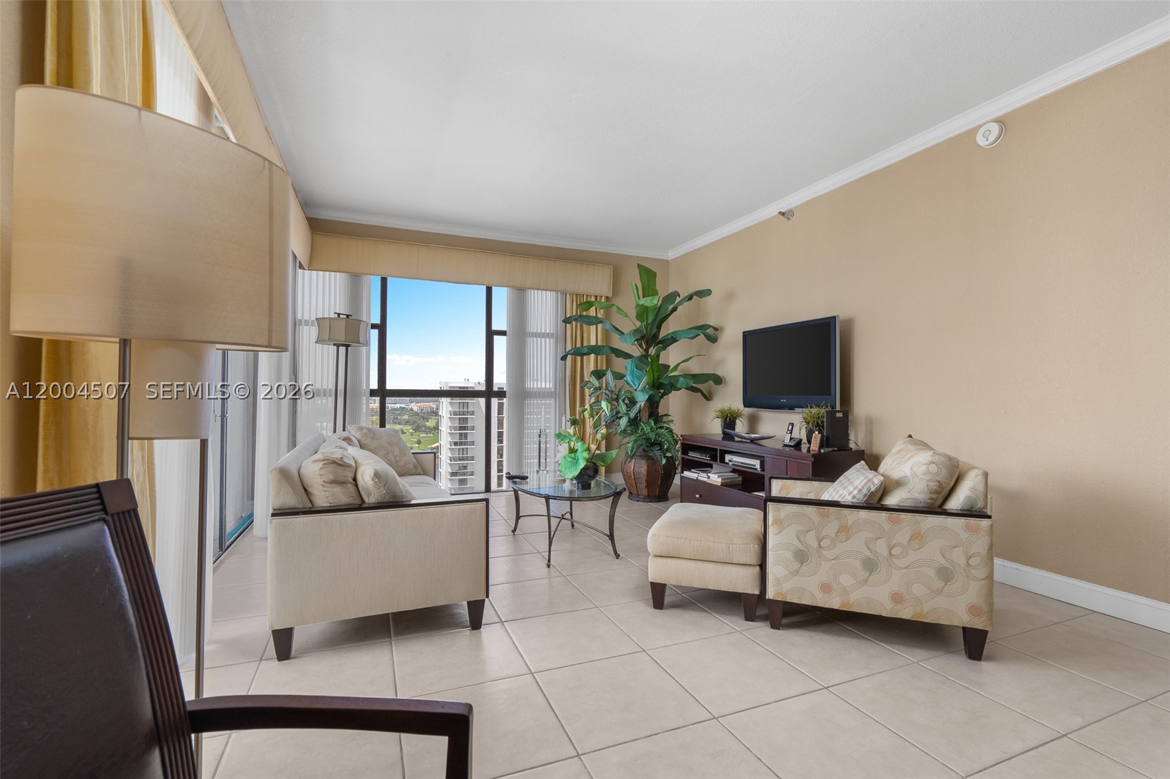 20505 E Country Clb Dr #PH-38 Aventura, FL 33180