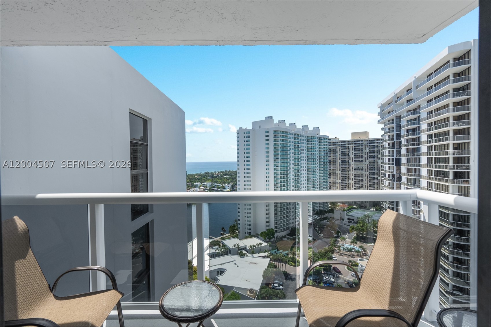 20505 E Country Clb Dr #PH-38 Aventura, FL 33180