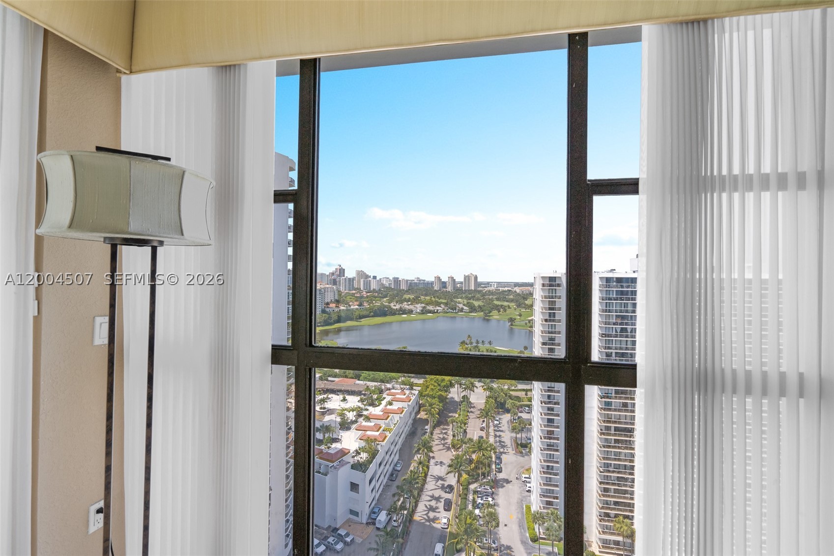 20505 E Country Clb Dr #PH-38 Aventura, FL 33180