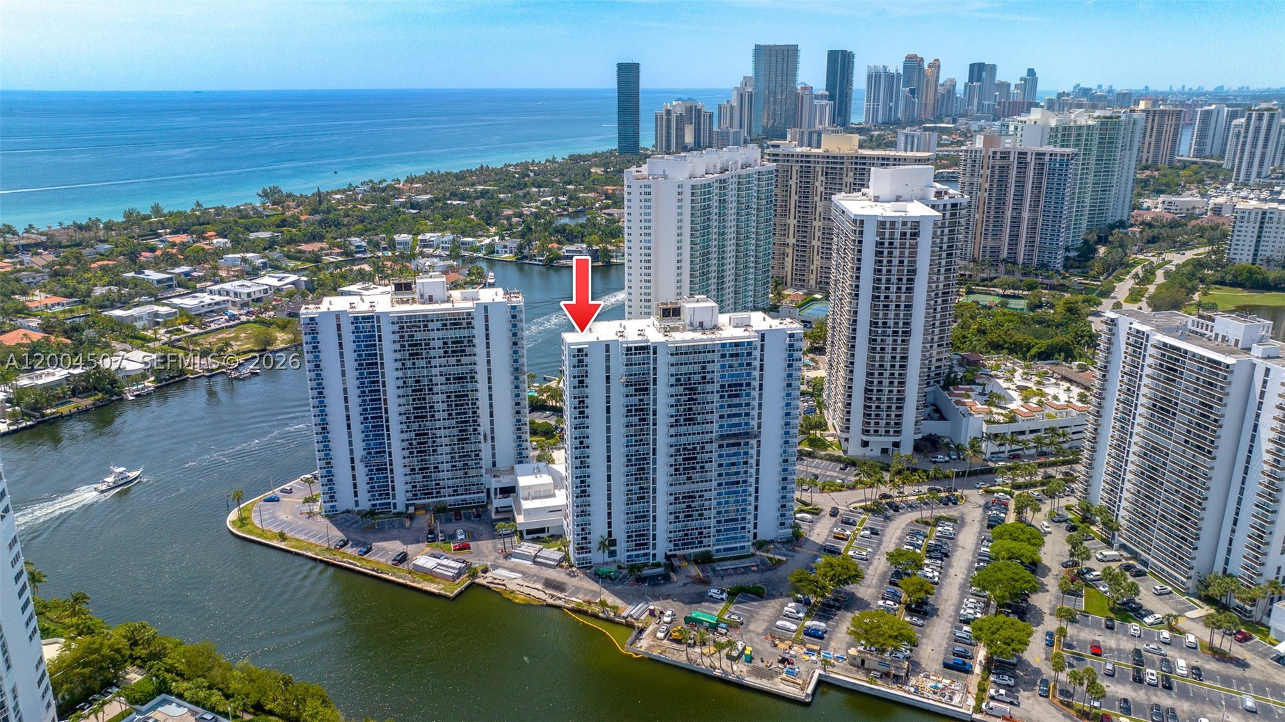 20505 E Country Clb Dr #PH-38 Aventura, FL 33180