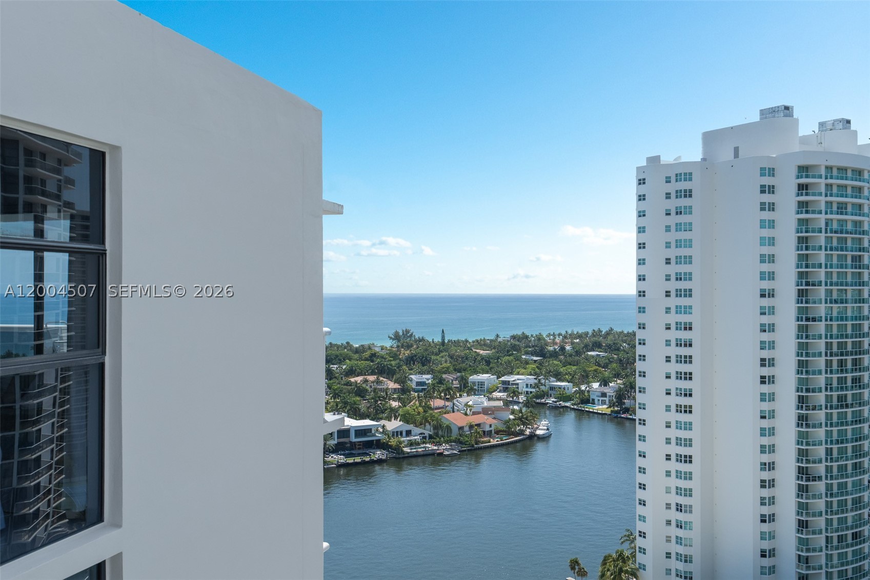20505 E Country Clb Dr #PH-38 Aventura, FL 33180