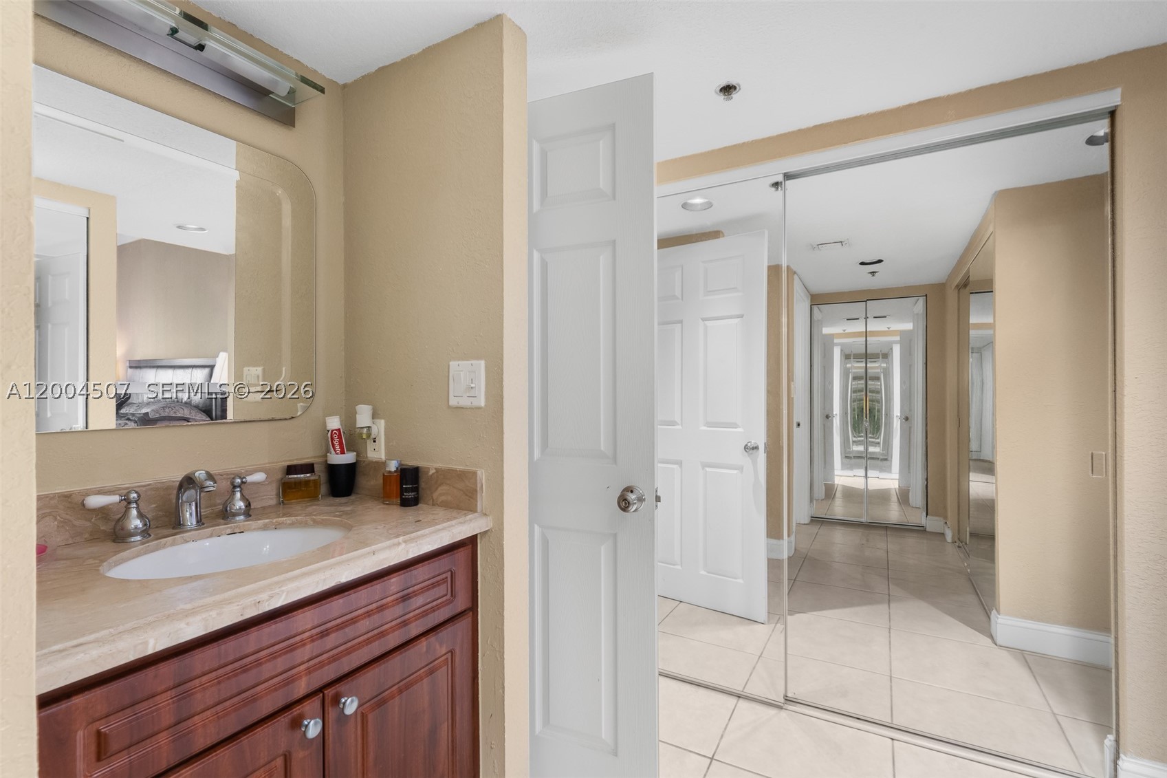 20505 E Country Clb Dr #PH-38 Aventura, FL 33180