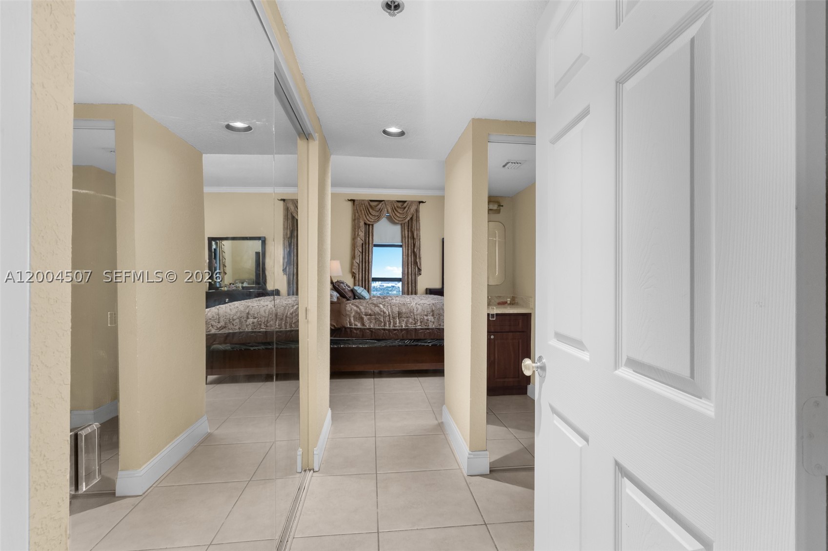 20505 E Country Clb Dr #PH-38 Aventura, FL 33180