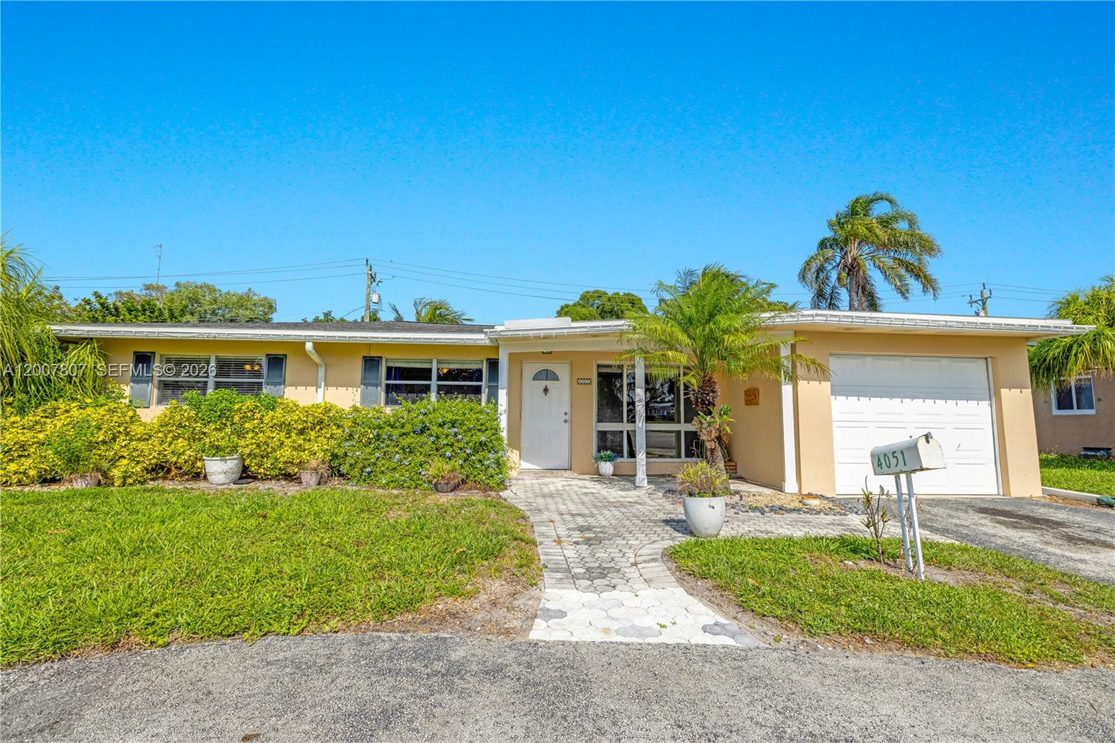 4051 NE 17th Ter Pompano Beach, FL 33064