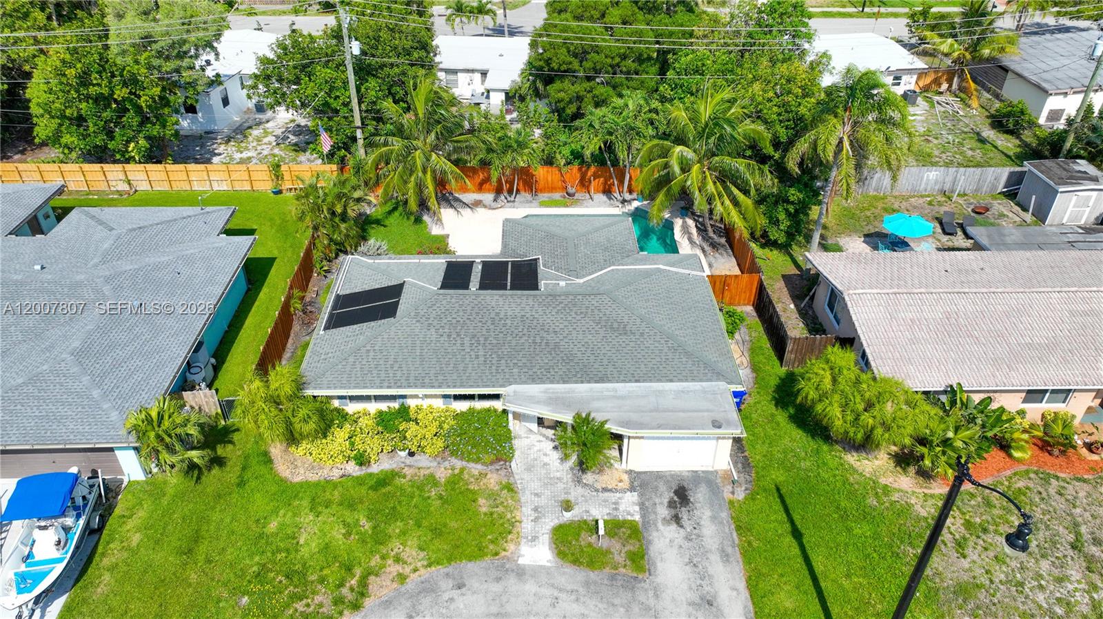 4051 NE 17th Ter Pompano Beach, FL 33064
