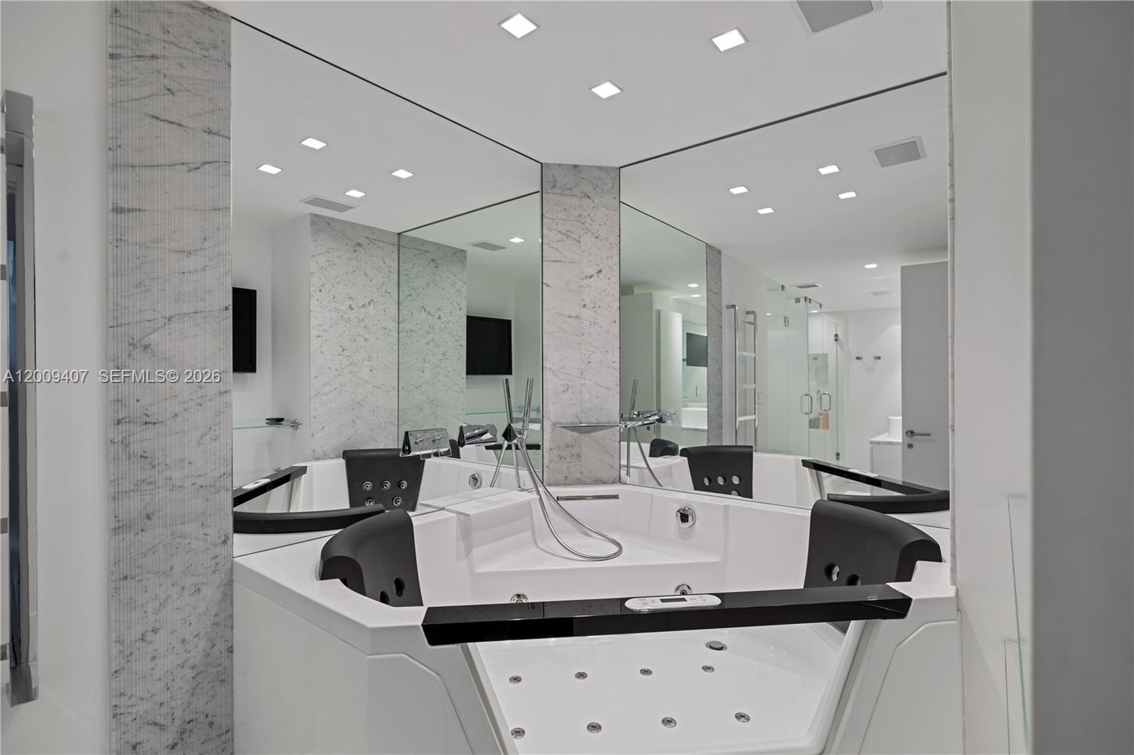 10155 Collins Ave #1210 Bal Harbour, FL 33154