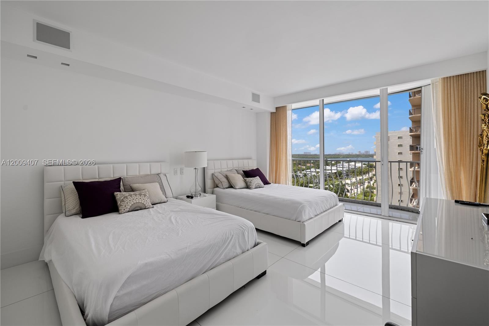 10155 Collins Ave #1210 Bal Harbour, FL 33154