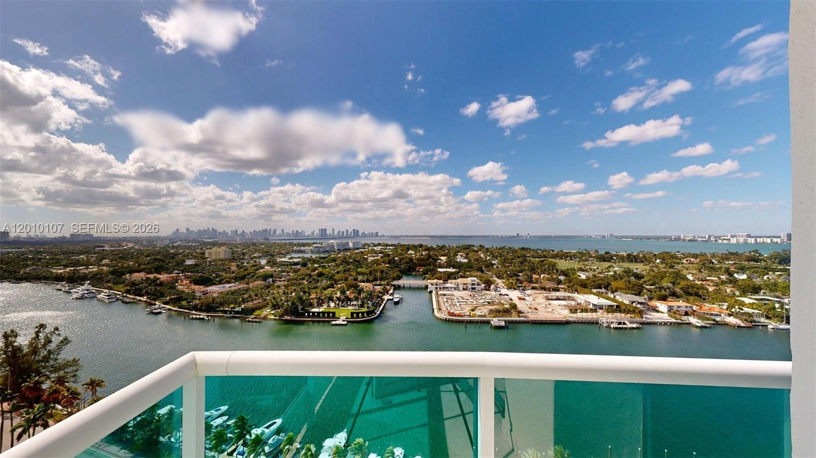 5025 Collins Ave #2206 Miami Beach, FL 33140