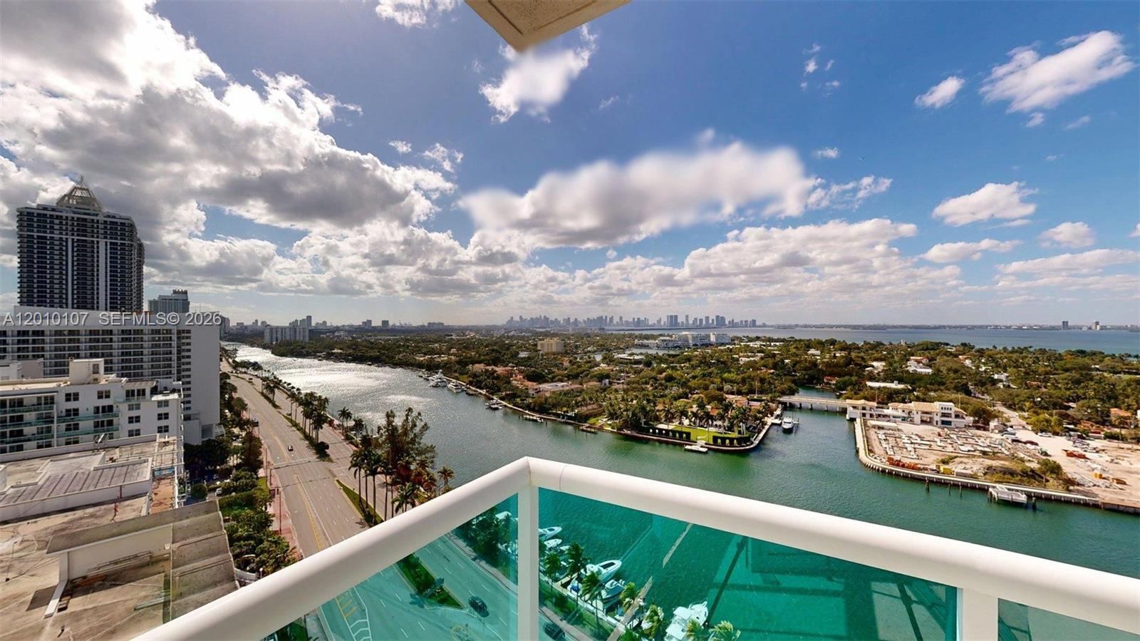 5025 Collins Ave #2206 Miami Beach, FL 33140