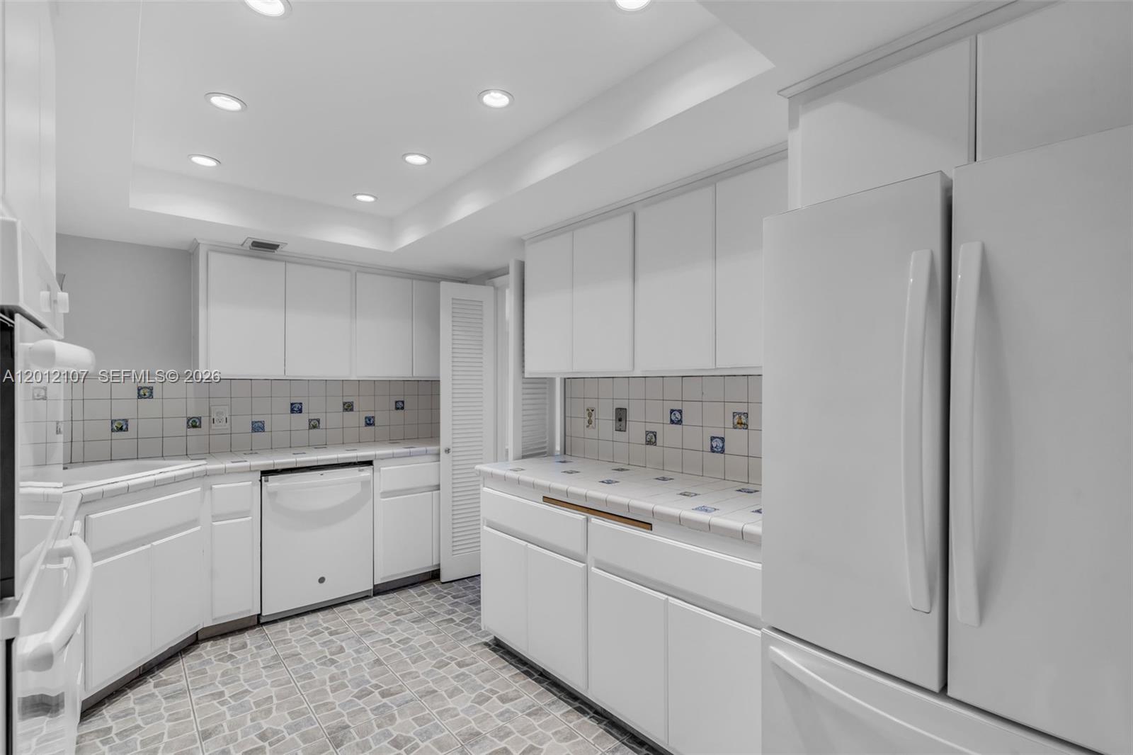 200 Ocean Ln Dr #407 Key Biscayne, FL 33149