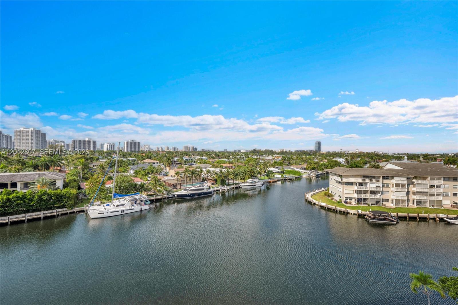 401 Golden Isles Dr #712