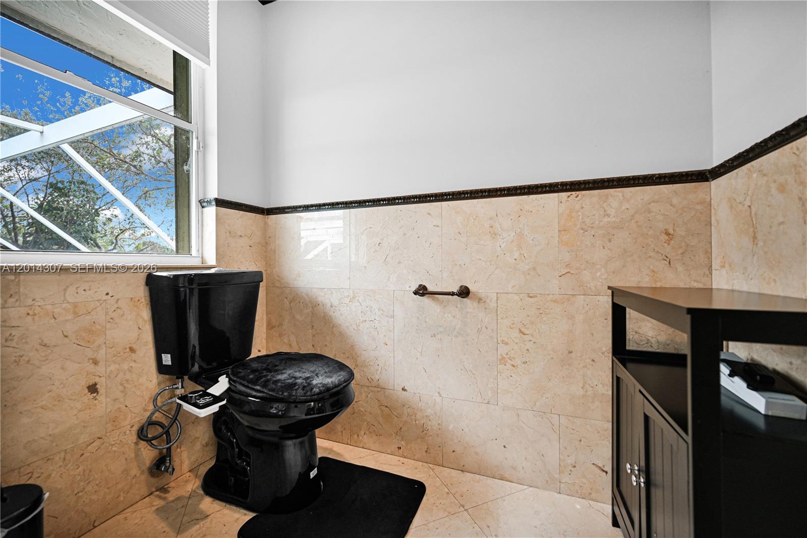 9866 SW 111th Ter Miami, FL 33176