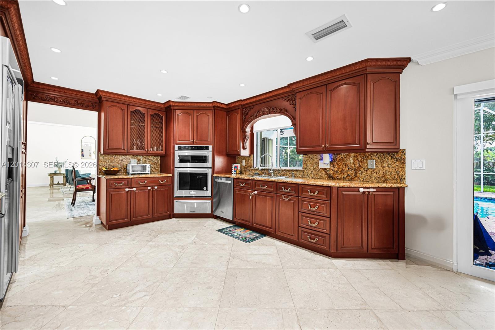 9866 SW 111th Ter Miami, FL 33176