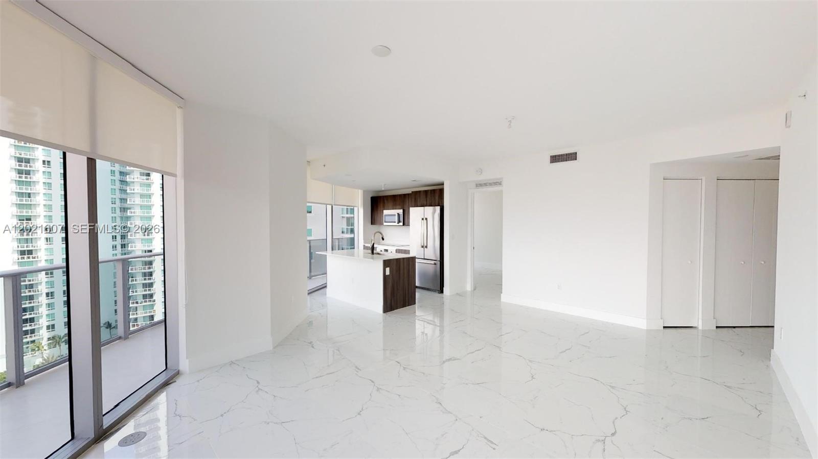 488 NE 18th St #2401 Miami, FL 33132