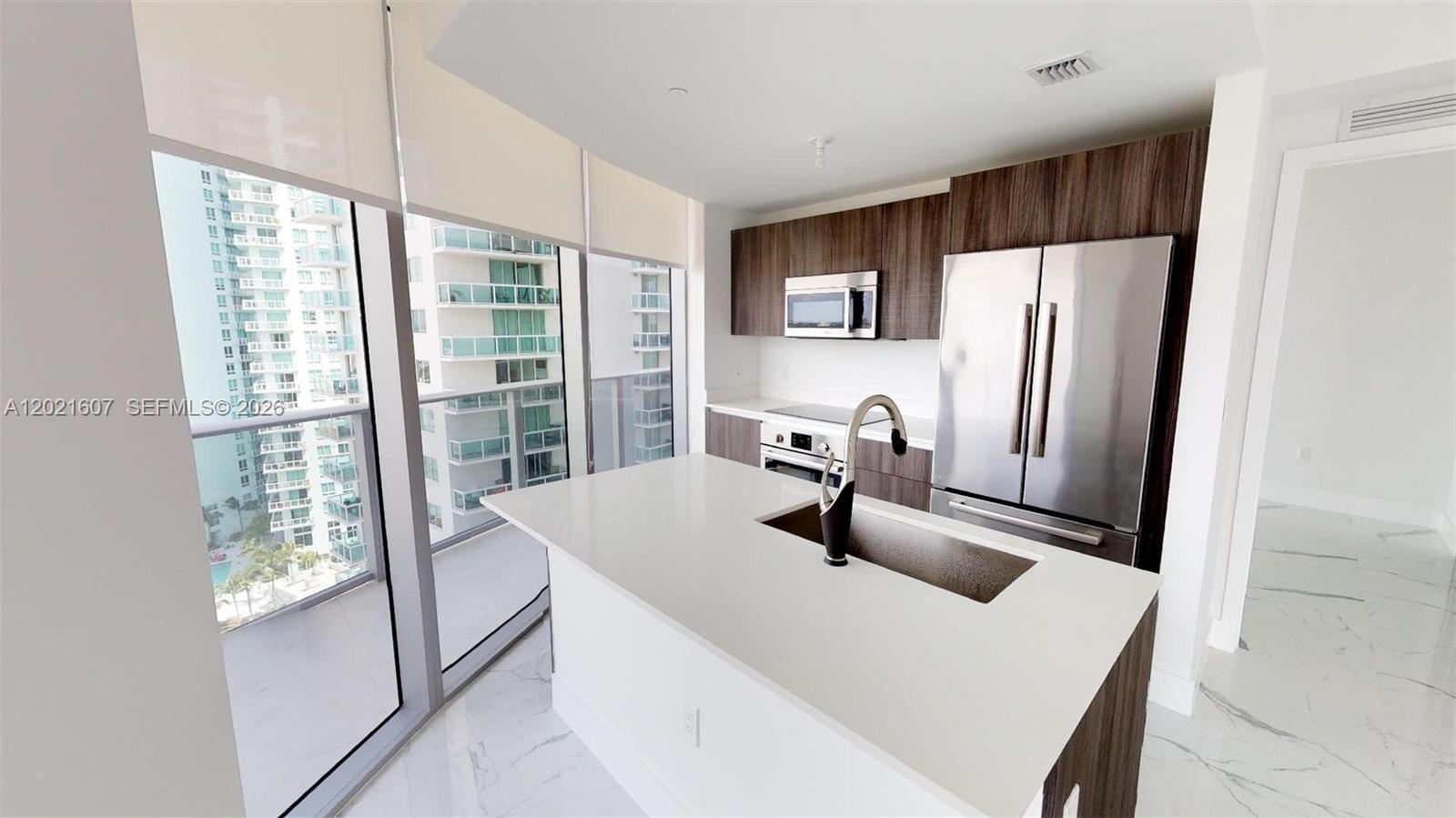 488 NE 18th St #2401 Miami, FL 33132