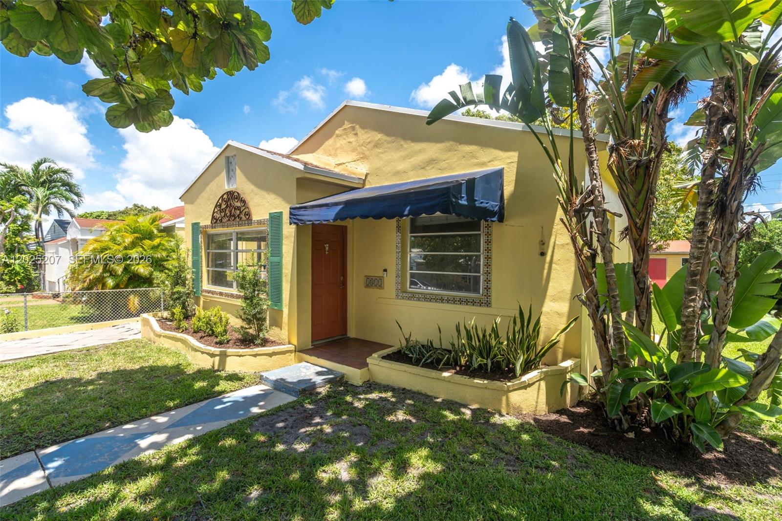 1811 SW 17th Ter Miami, FL 33145