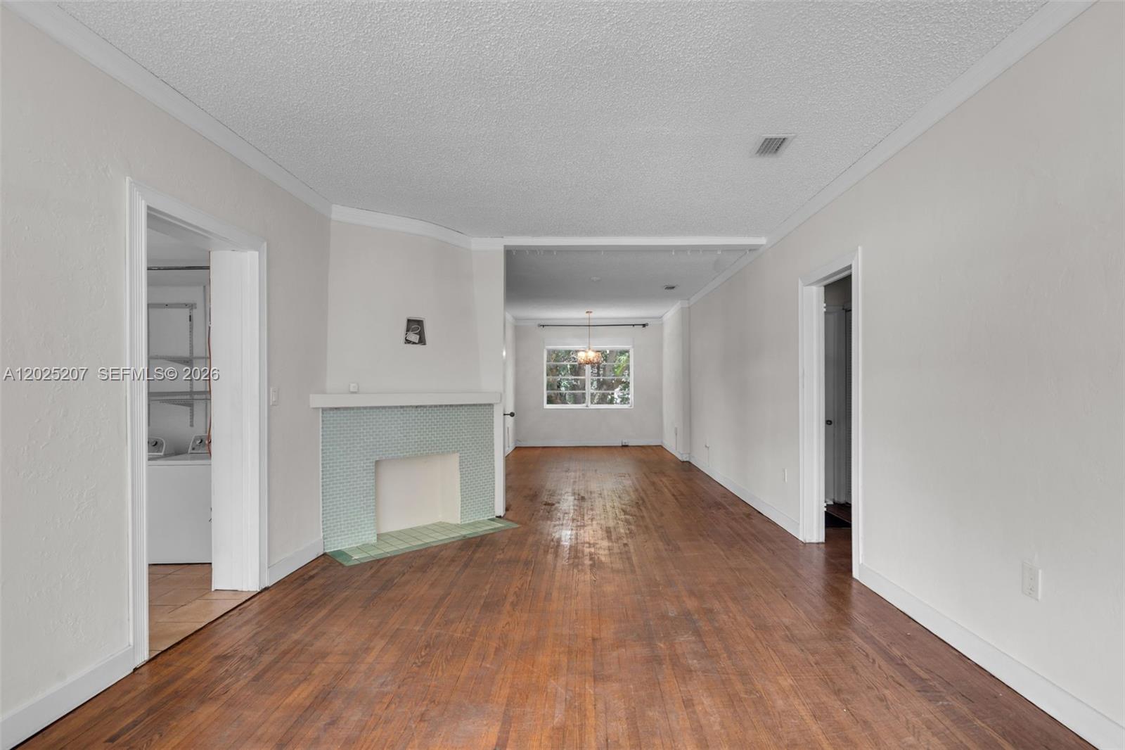 1811 SW 17th Ter Miami, FL 33145