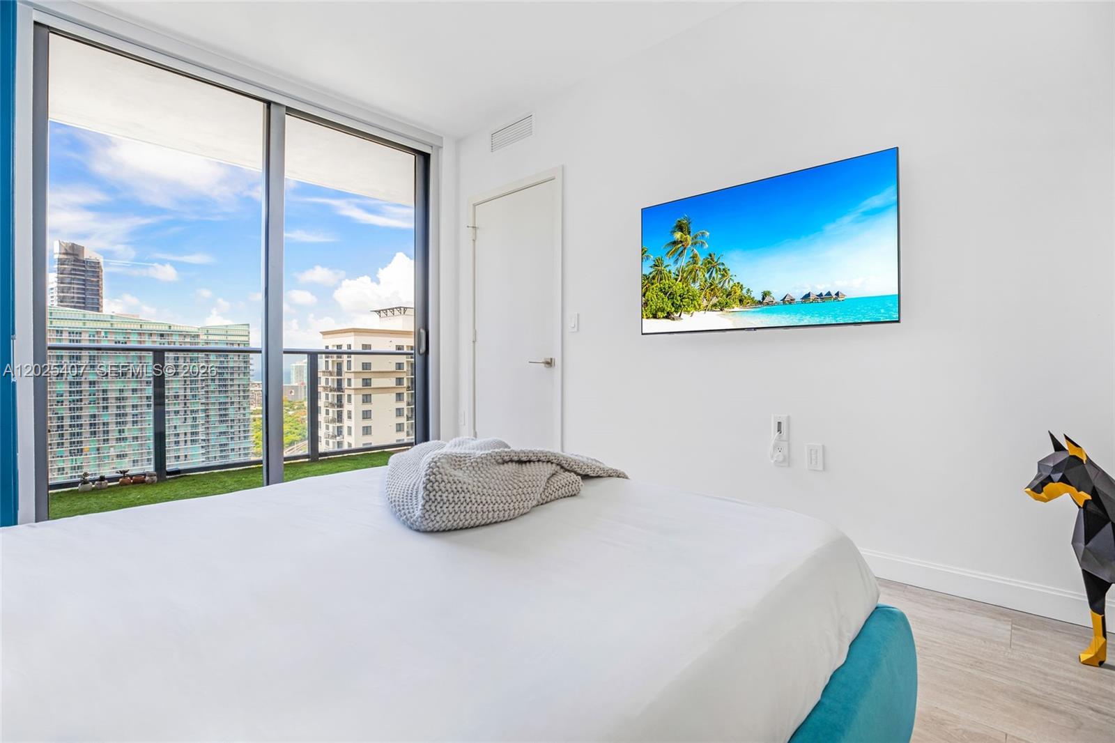 image Brickell Heights West25