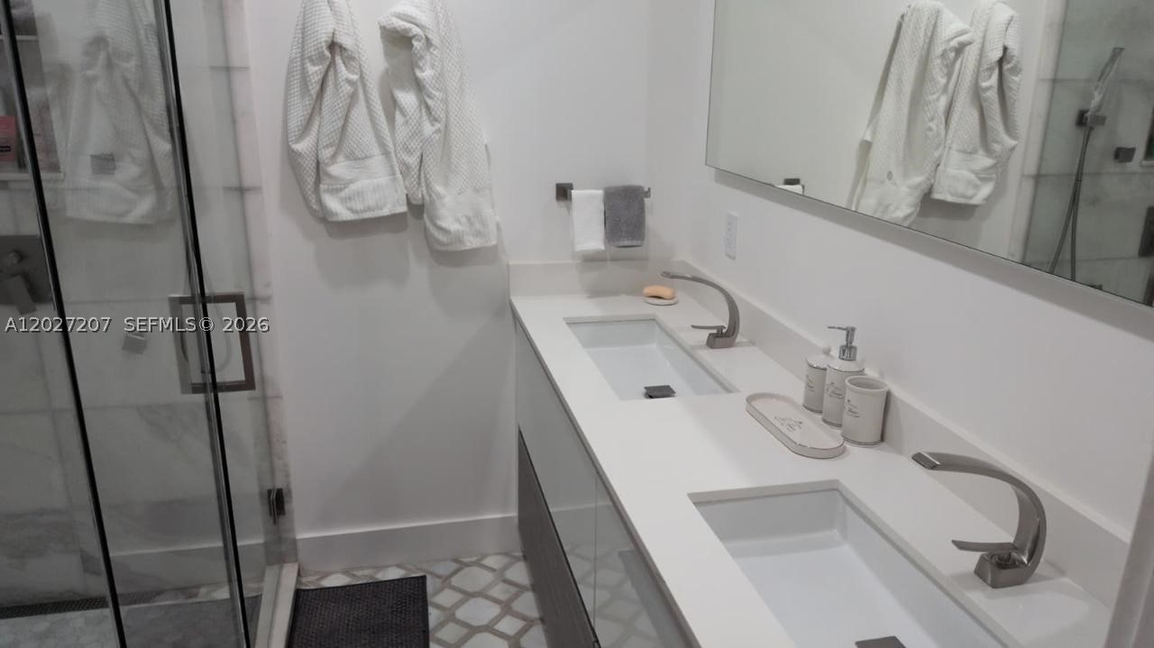 665 Allendale Rd Key Biscayne, FL 33149