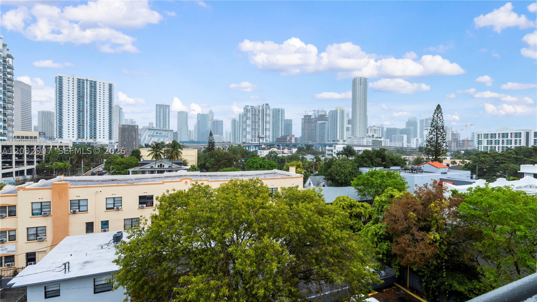 546 SW 1st St #603 Miami, FL 33130